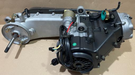 Двигатель GY6-150 на 13 колесо под два амортизатора